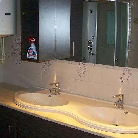 Anci Apartman *